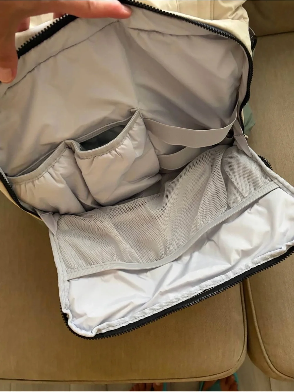bags mart spacious cream